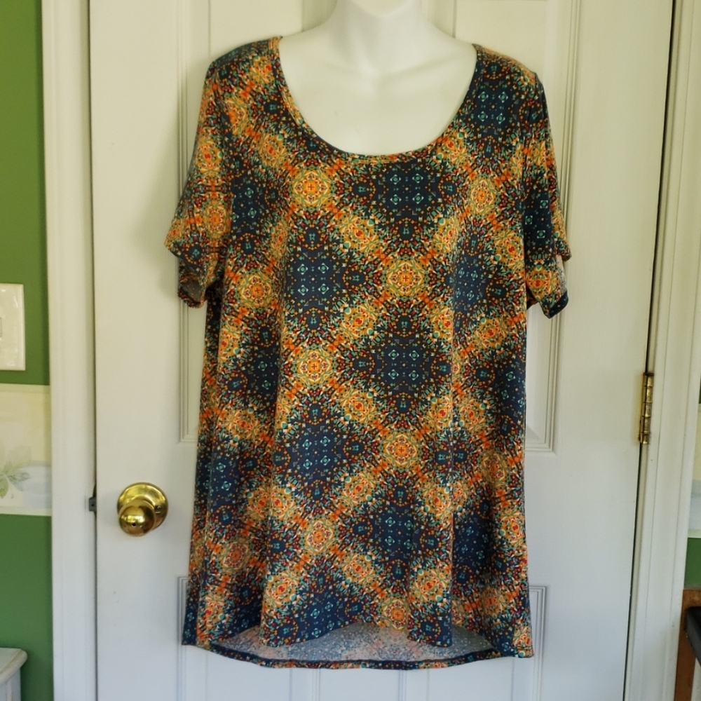 Lularoe women's top size 2xl